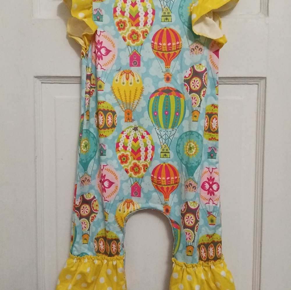 Colorful Kids Matching Set Clover Cottage Hot Air Balloon Boutique Outfit 3-6 Mo - Picture 4 of 4